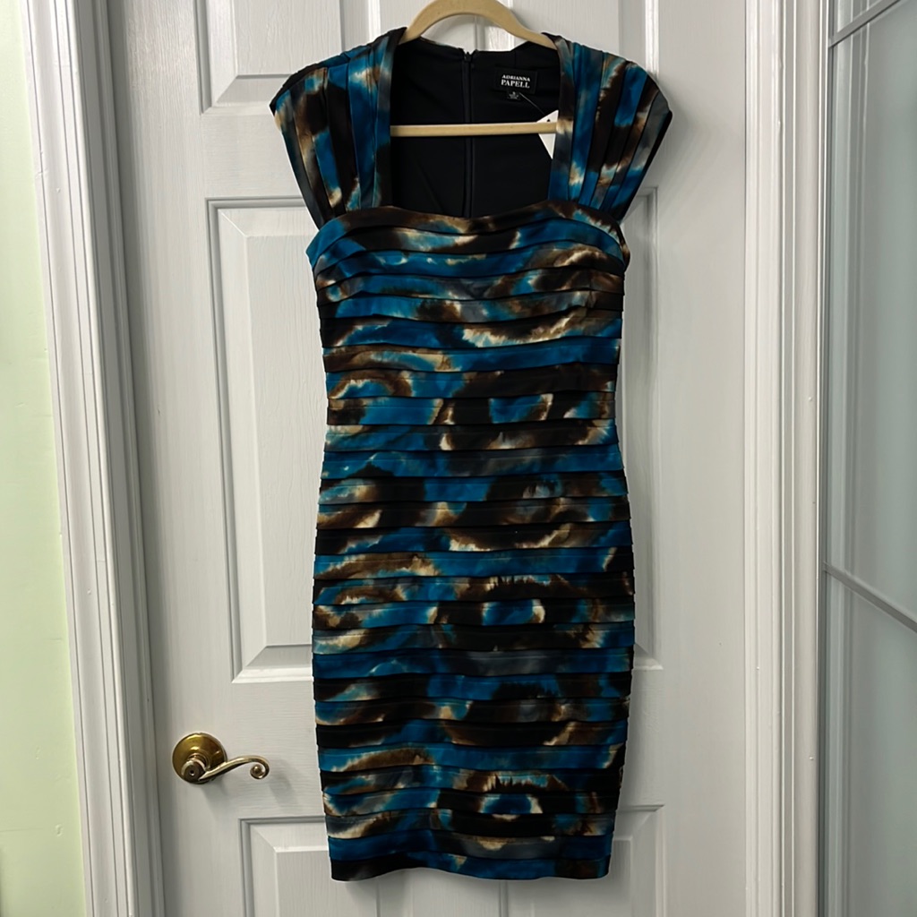Adriana Papell Sleeveless Dress